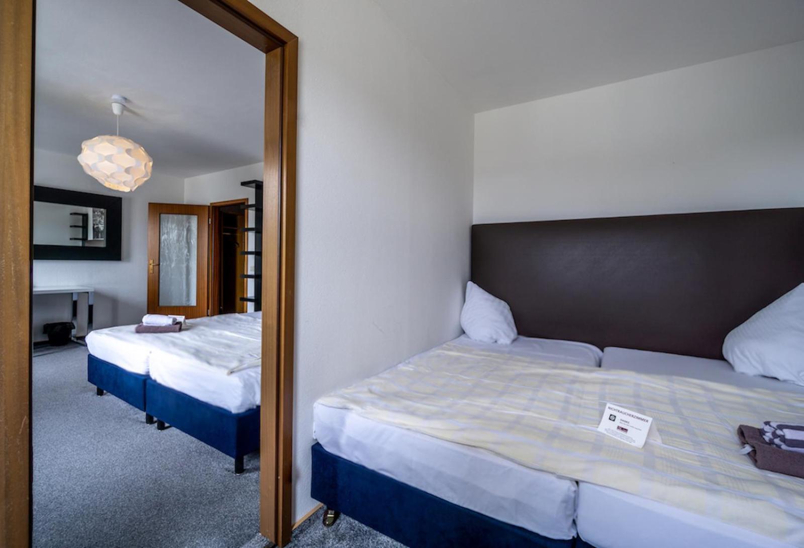 Sl'Otel Budget Bernburg Εξωτερικό φωτογραφία
