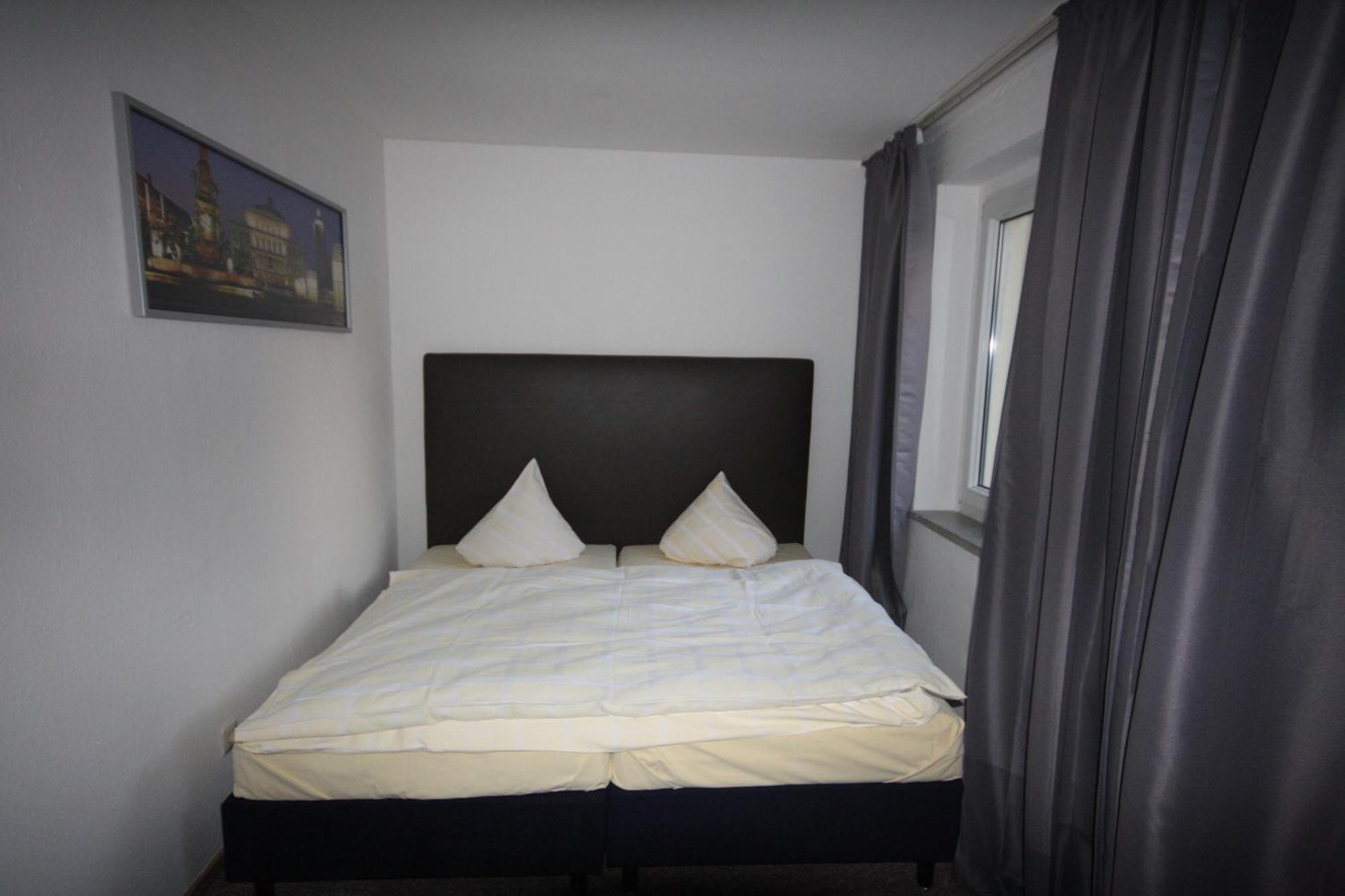 Sl'Otel Budget Bernburg Δωμάτιο φωτογραφία