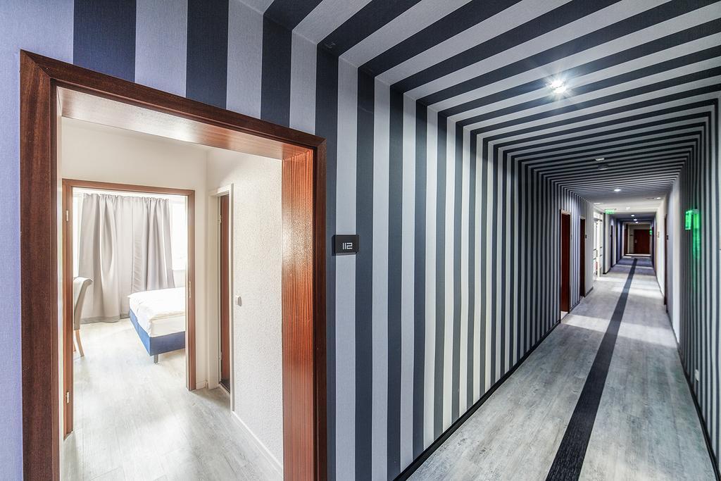 Sl'Otel Budget Bernburg Δωμάτιο φωτογραφία