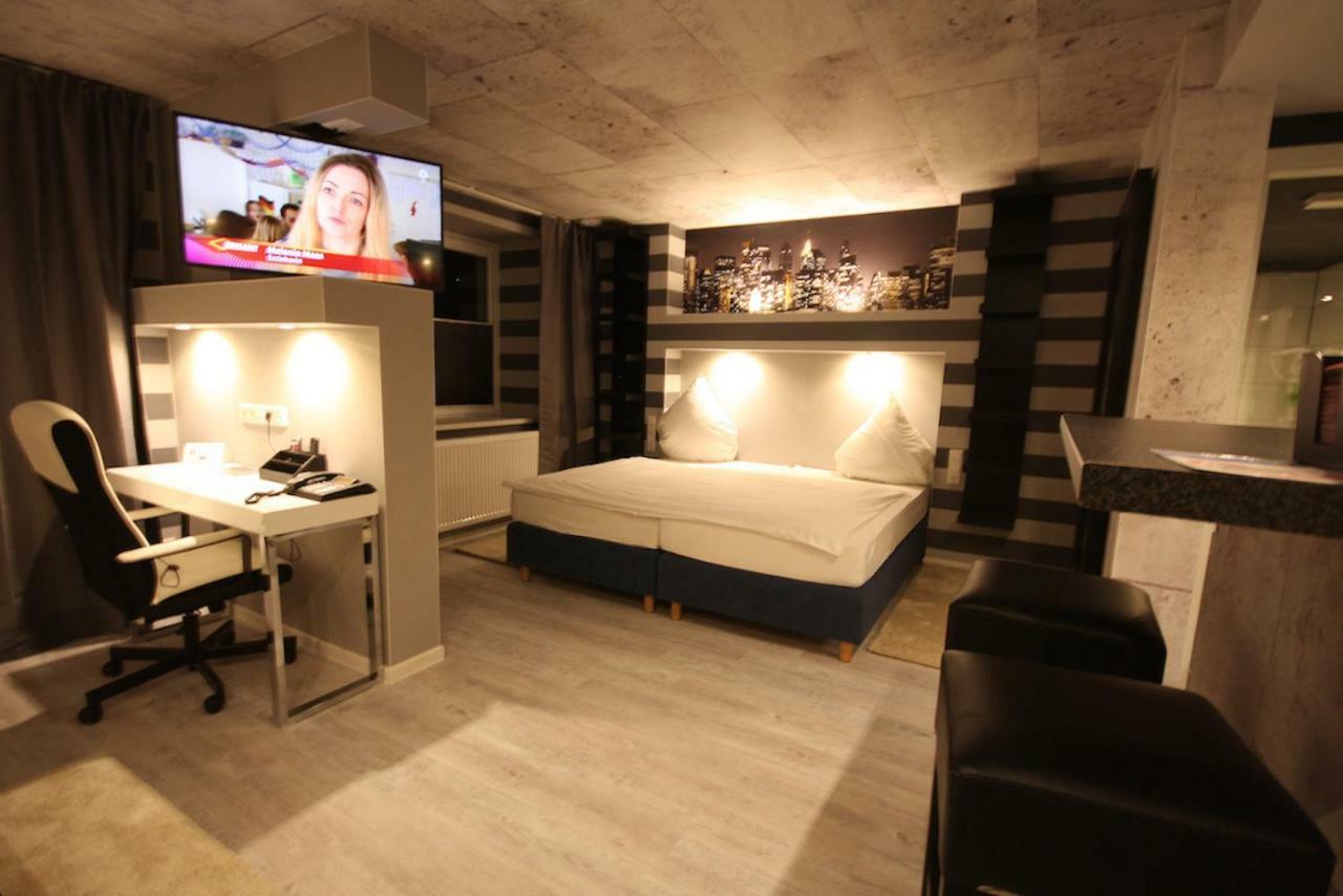 Sl'Otel Budget Bernburg Εξωτερικό φωτογραφία